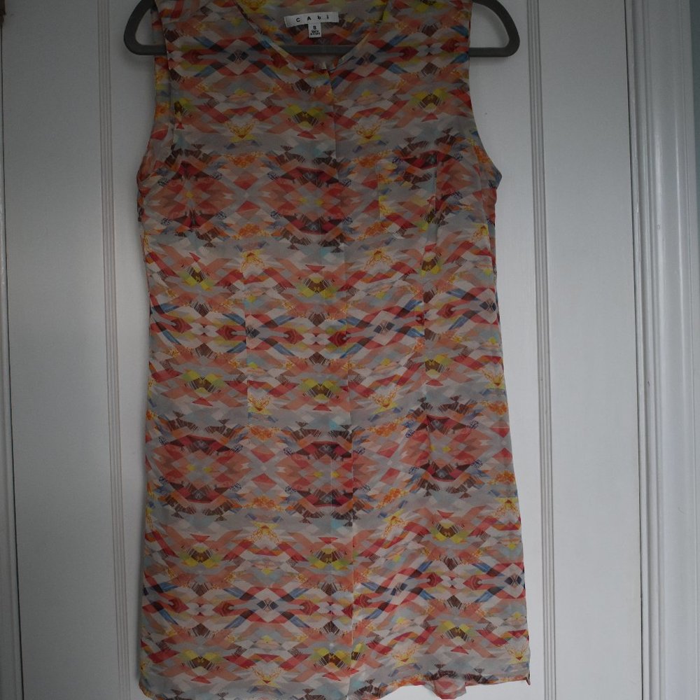 CAbi Sleeveless Tunic Blouse Top -pink geometric print